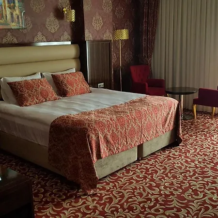Savona 4*